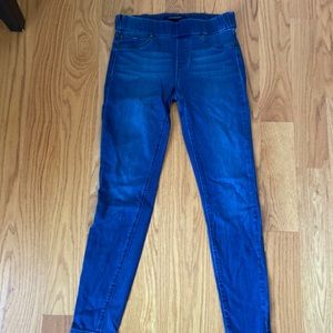 Liverpool stretch jeans. Excellent condition like new. Super comfy